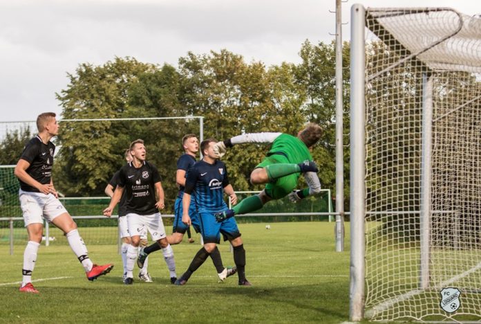 Heimspiel Ostfrieslandliga gegen SV Holte Fotos (c) Rainer Poets