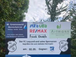 Die neuste FCL-Errungenschaft - eine 3 Meter hohe und 2,25 Meter breite Tafel, die Auskunft über das nächste Heimspiel unserer Loquarder gibt. FCL-Bild: Florian Harberts