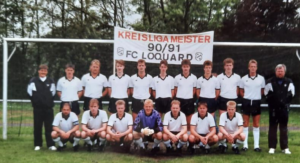 Ziege (unten rechts) als fester Bestandteil unserer Ersten Herren, die in der Saison 1990/1991 Meister in der Kreisliga wurde.