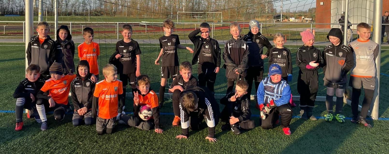 Unsere F-Junioren vor einem Testspiel gegen den TuS Hinte.