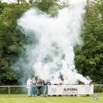 Ebenfalls hochmotiviert: Unsere Zweite peitschte über die gesamte Spieldauer unermüdlich an.  FCL-Bild: Reiner Poets