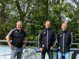 Seite an Seite in die Mission Ostfriesland-Cup: Unser Erster Vorsitzender Joachim Harberts, Co-Trainer Heino Jetses und unser FCL-Cheftrainer Andreas Ysker (von links). FCL-Bild: Thorsten Zeiß