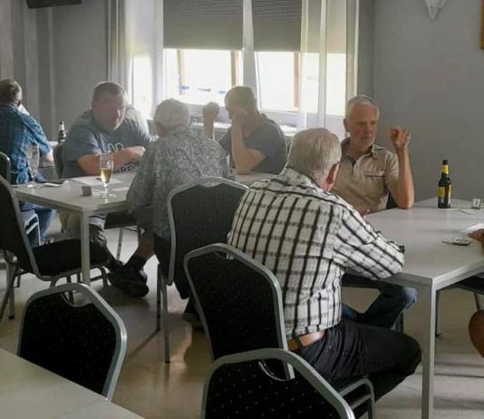 Am vergangenen Samstag ließ unsere Skatabteilung in unserem Clubheim die Karten fliegen. FCL-Bild: Uwe Meyeraan