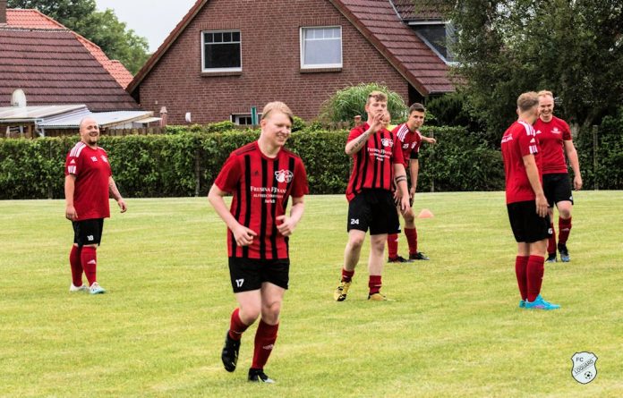 Tammeus und der FCL: Finn-Ole Tammeus feierte am gestrigen Mittwoch nach ansprechenden Trainingsleistungen sein Herren-Debüt in unserer Zweiten. Bild: Reiner Poets