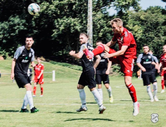 Auffällig: TuS-Stürmer Carsten Weyers war am gestrigen Sonntag einer der besten Spieler auf dem Feld. FCL-Bild: Reiner Poets