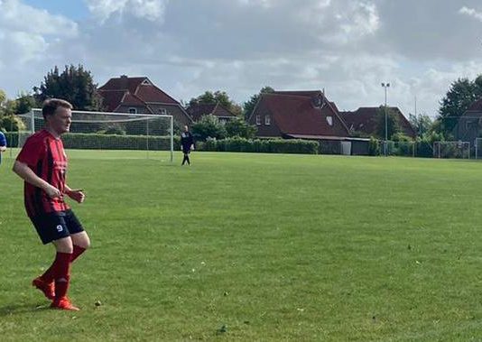 Stefan Zeiß bestätigte auch gegen die Zweite der Concorde seine aufsteigende Form. Leider darf er sich nach dem Schlusspfiff neben seiner Leistung nicht über drei Punkte freuen. Bild: Bianca Hecken