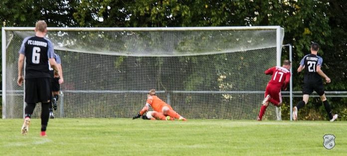 Ein indiskutabler zweiter Durchgang unserer Loquarder am vergangenen Samstag kostete schlussendlich wertvolle Ostfrieslandliga-Punkte. FCL-Bild: Reiner Poets