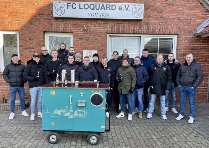 Unsere Erste hat am heutigen Samstag die Fahnen in den Wind gestellt und Kurs auf die bevorstehende Rückrunde in der Ostfrieslandliga genommen. FCL-Bild: Privat