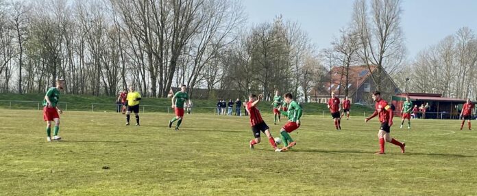 Beim Wandertrupp aus Loppersum unterlagen unsere Mannen nach aufopferungsvollem Kampf am Ende mit 3:2 (1:1).