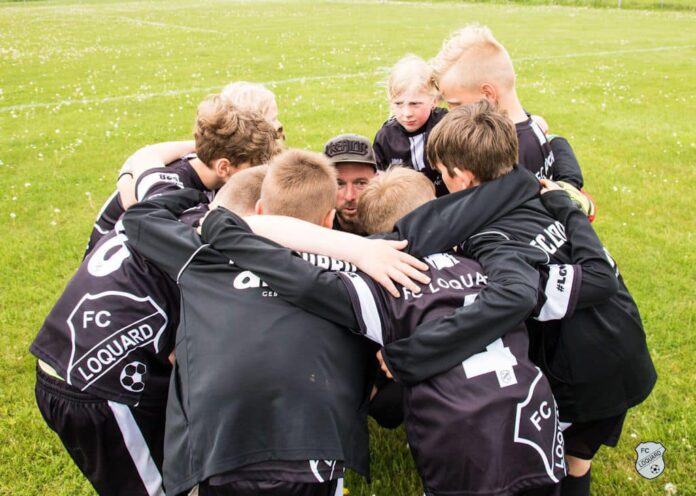 Vom SV Engelhafte trennte sich unser fußballerischer Nachwuchs mit einer knappen 5:6-Niederlage. FCL-Bild: Reiner Poets