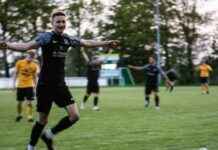 Game, Set and Match: Timo Artmann deckelte die Begegnung mit seinem Treffer zum 3:1 für unseren FCL. FCL-Bild: Reiner Poets