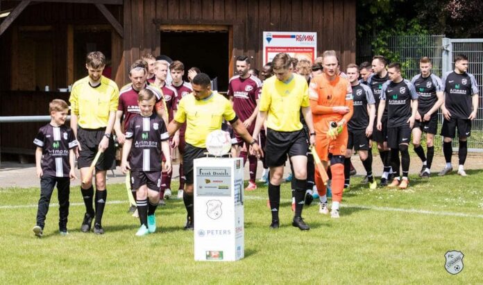 Dem Auswärtserfolg in Weene am vergangenen Freitag ließen unsere Mannen am heutigen Sonntag in der heimischen Artmann Arena ein 3:2 gegen den Süderneulander SV folgen. FCL-Bild: Reiner Poets