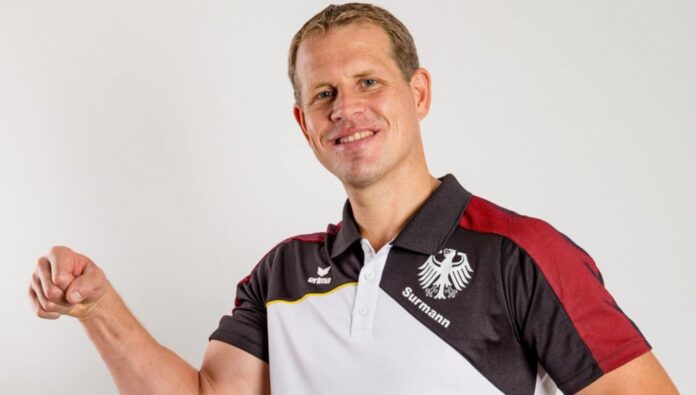 Der fünffache Deutsche Meister im Armwrestling, Klaus Surmann, wird im Rahmen der ersten Loquarder Armwrestling-Veranstaltung in unserem Clubheim mit Rat und Tat zur Seite stehen. FCL-Bild: Privat