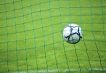 Ohne Schiedsrichter kein Fußball. Auch unser FC Loquard weiß um die Bedeutung der pfeifenden Zunft, weshalb wir am heutigen Dienstag die folgende Nachricht von Waldemar Schwab, stellvertretender Vorsitzender des NFV-Schiedsrichterausschusses und zudem Schiedsrichter-Lehrwart, der sich an die möglichen Spielleiter der Zukunft wendet, teilen.